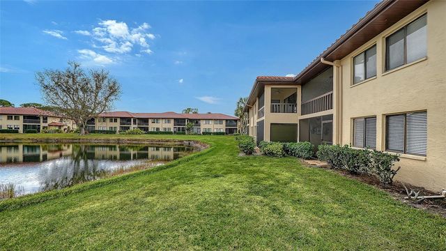 5183 LAKE VILLAGE DRIVE 6, Sarasota, FL 34235