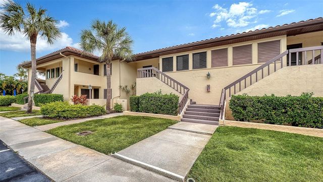 5183 LAKE VILLAGE DRIVE 6, Sarasota, FL 34235