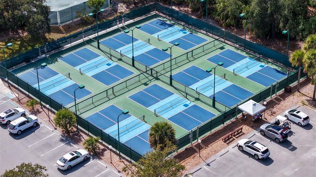 5183 LAKE VILLAGE DRIVE 6, Sarasota, FL 34235