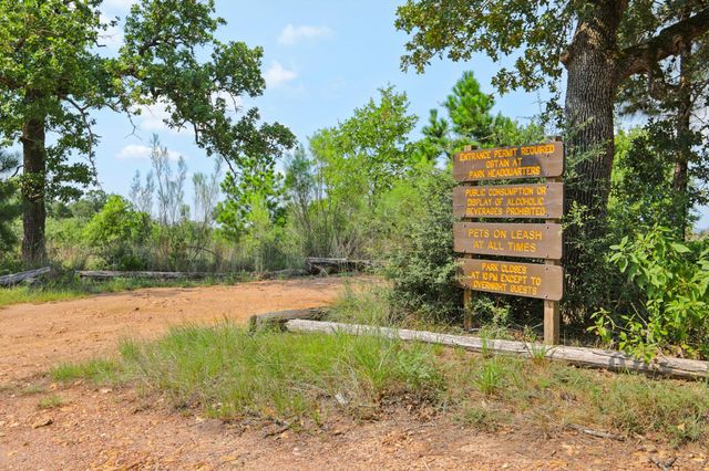 497 Cottletown RD, Smithville, TX 78957