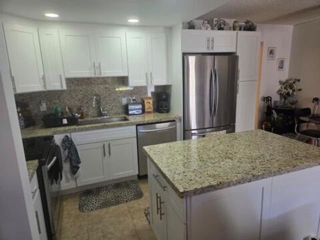 188 Grantham F 188, Deerfield Beach, FL 33442