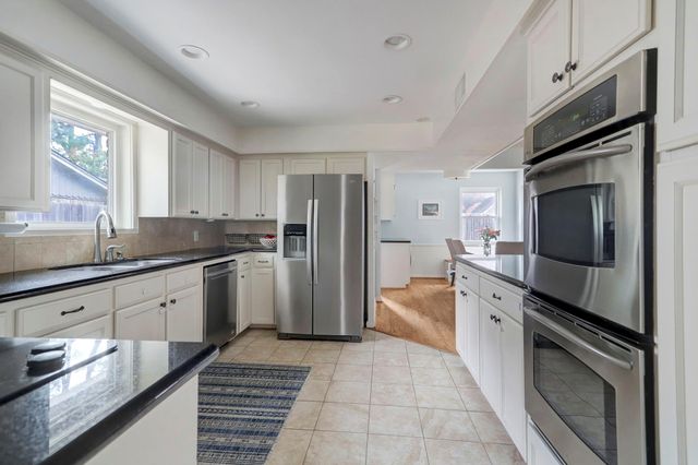 12318 Woodthorpe Lane, Houston, TX 77024