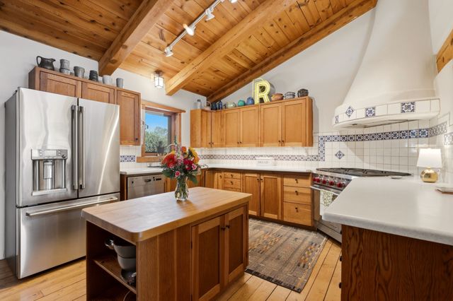 22 Mimosa Road, Santa Fe, NM 87508