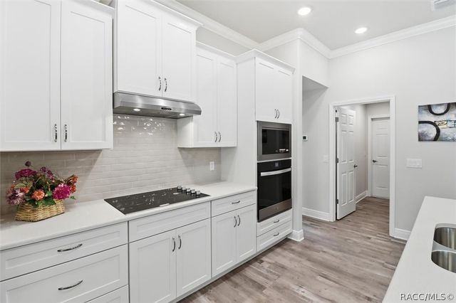 2934 W Pine Ridge Boulevard, Beverly Hills, FL 34465