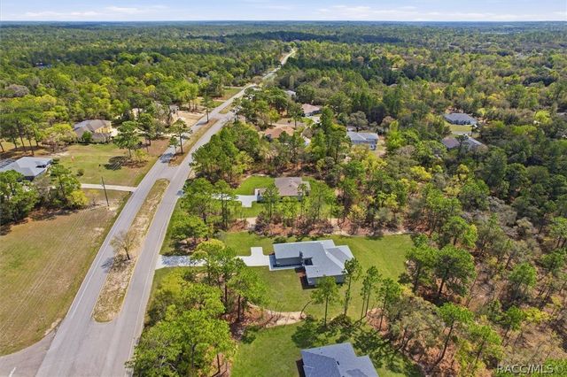 2934 W Pine Ridge Boulevard, Beverly Hills, FL 34465