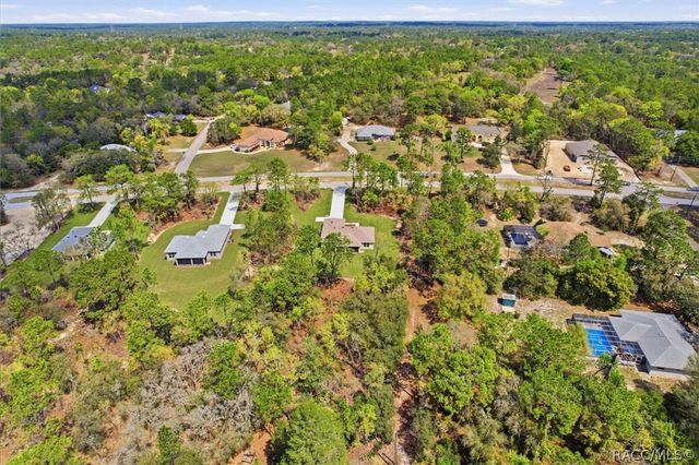 2934 W Pine Ridge Boulevard, Beverly Hills, FL 34465