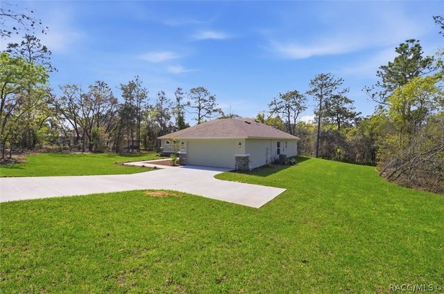 2934 W Pine Ridge Boulevard, Beverly Hills, FL 34465