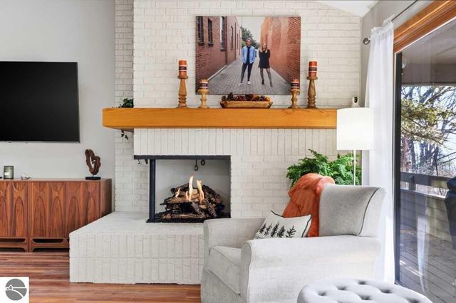 6273 Summit Court, Traverse City, MI 49686