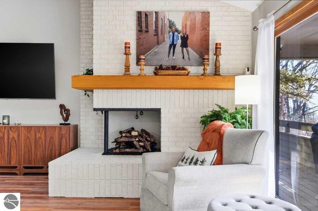 6273 Summit Court, Traverse City, MI 49686