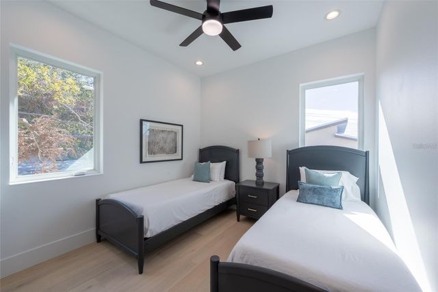 2446 FLOYD STREET, Sarasota, FL 34239