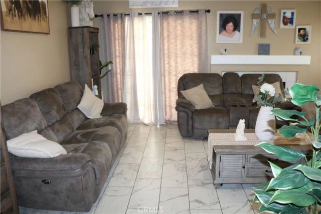 347 Columbine Court, Perris, CA 92570