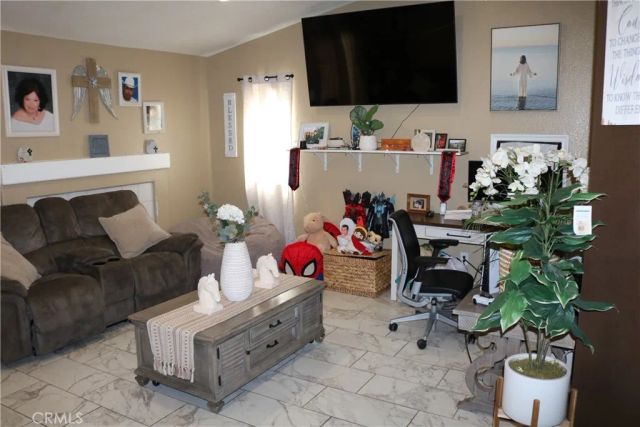 347 Columbine Court, Perris, CA 92570