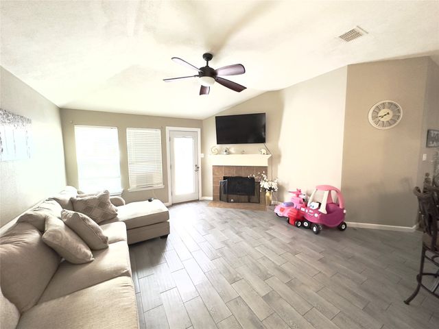 1020 Hampton Drive, Forney, TX 75126