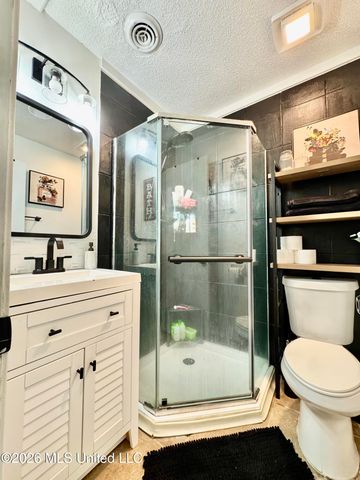 8201 Canterbury Drive, Southaven, MS 38671