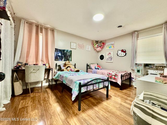 8201 Canterbury Drive, Southaven, MS 38671