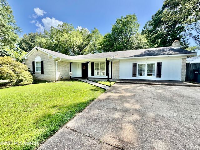 8201 Canterbury Drive, Southaven, MS 38671