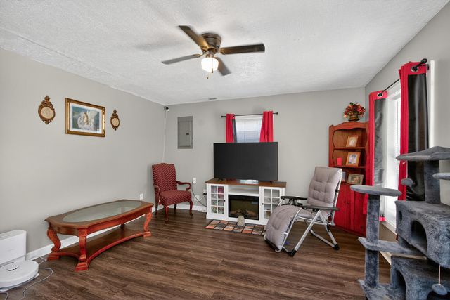 372 Holmes Street, Frankfort, KY 40601