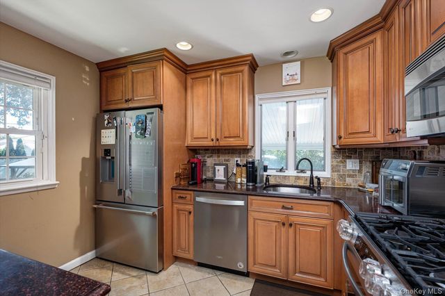 18 Meadow Lark Drive, East Northport, NY 11731