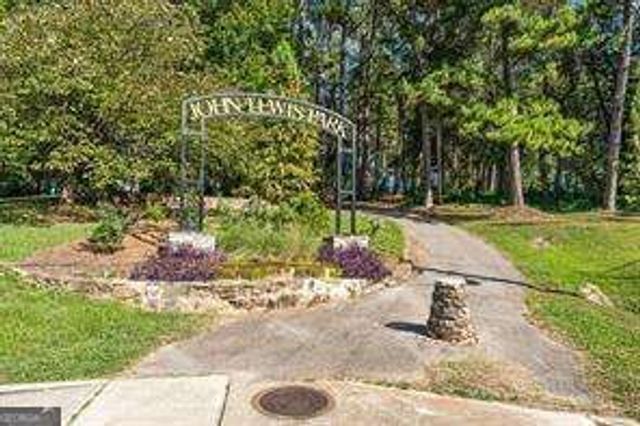 3427 Parkview Place, Hapeville, GA 30354