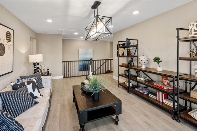 3633 Great Windsor Lane, Uniontown, OH 44685