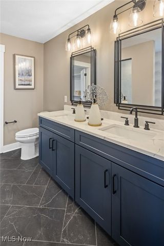 3633 Great Windsor Lane, Uniontown, OH 44685