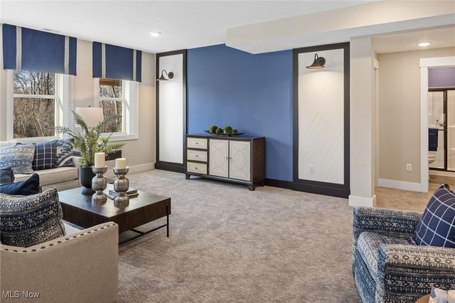 3633 Great Windsor Lane, Uniontown, OH 44685