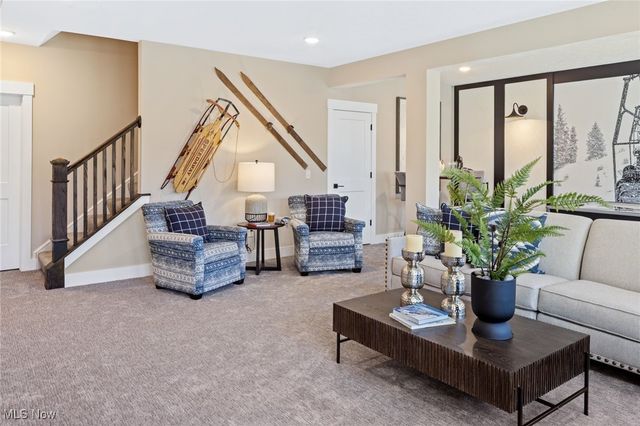 3633 Great Windsor Lane, Uniontown, OH 44685