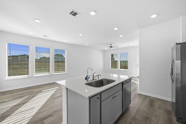 121 Hatari, Jarrell, TX 76537