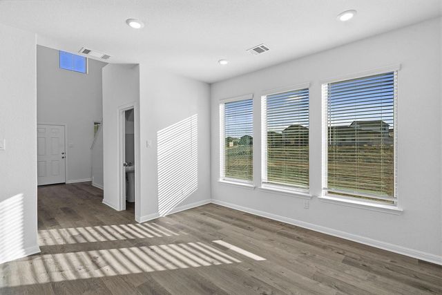 121 Hatari, Jarrell, TX 76537