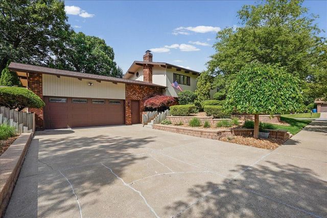 547 Heather Lane, Dyer, IN 46311