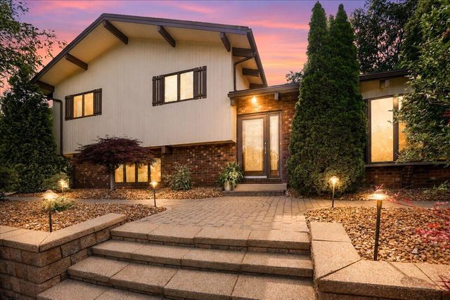 547 Heather Lane, Dyer, IN 46311