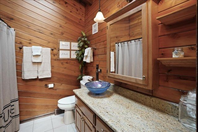 547 Heather Lane, Dyer, IN 46311