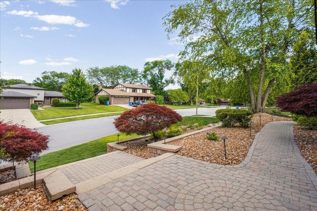 547 Heather Lane, Dyer, IN 46311