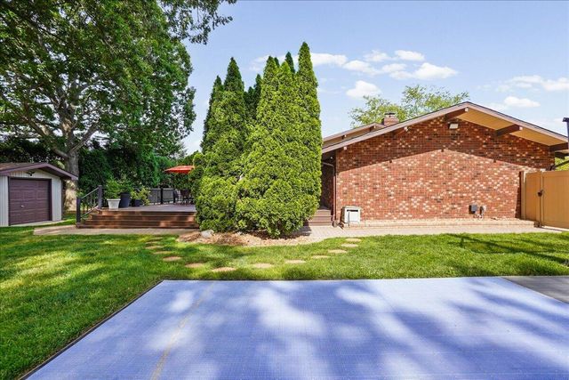 547 Heather Lane, Dyer, IN 46311