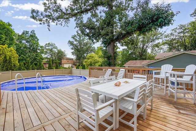 547 Heather Lane, Dyer, IN 46311