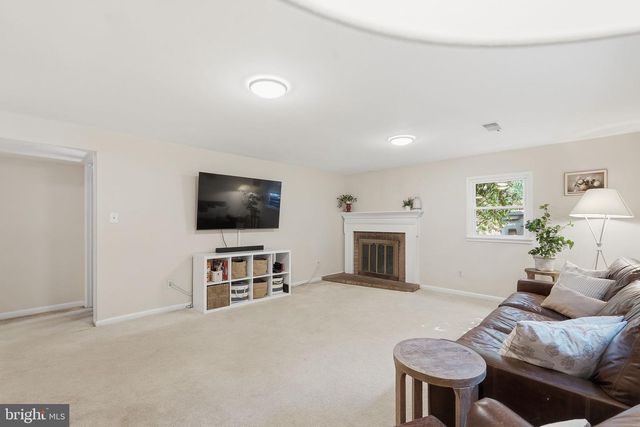 5410 11TH ST N, Arlington, VA 22205