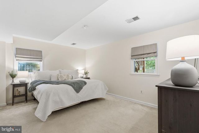 5410 11TH ST N, Arlington, VA 22205