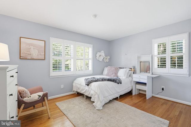 5410 11TH ST N, Arlington, VA 22205