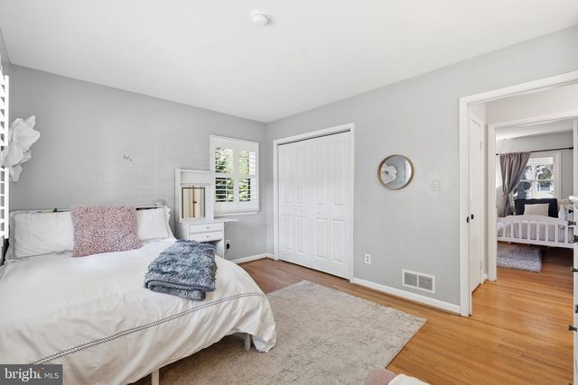 5410 11TH ST N, Arlington, VA 22205