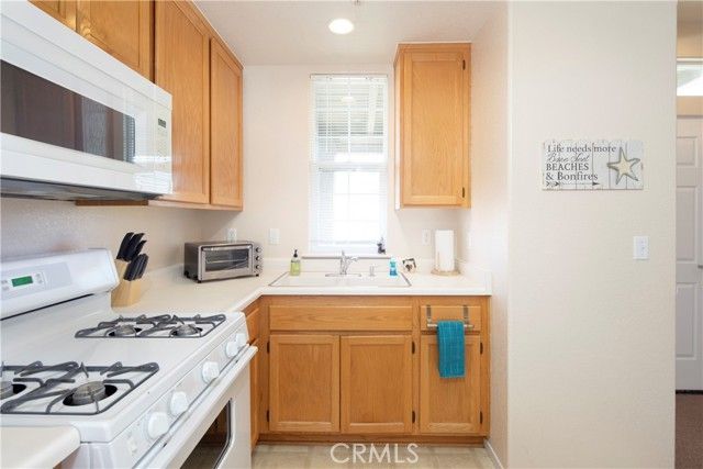 444 Pier Avenue 8, Oceano, CA 93445