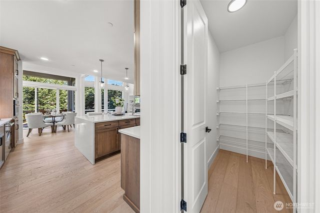 11262 SE 61st Place, Bellevue, WA 98006