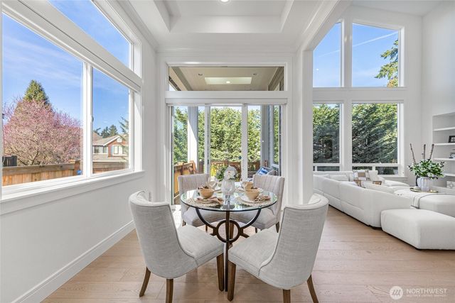 11262 SE 61st Place, Bellevue, WA 98006