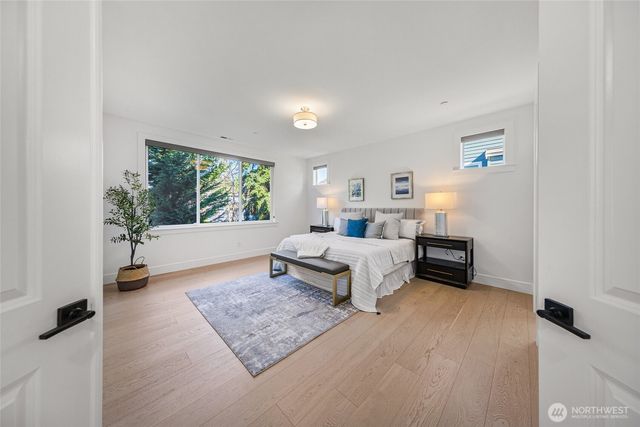 11262 SE 61st Place, Bellevue, WA 98006