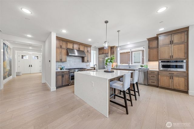 11262 SE 61st Place, Bellevue, WA 98006