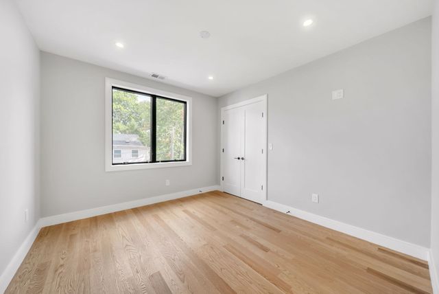 136 Hillside 136, Needham, MA 02494