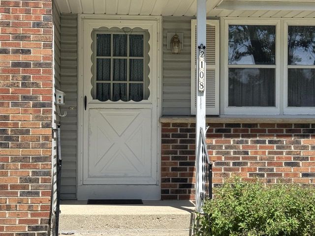 2108 Purvis Avenue, Janesville, WI 53546