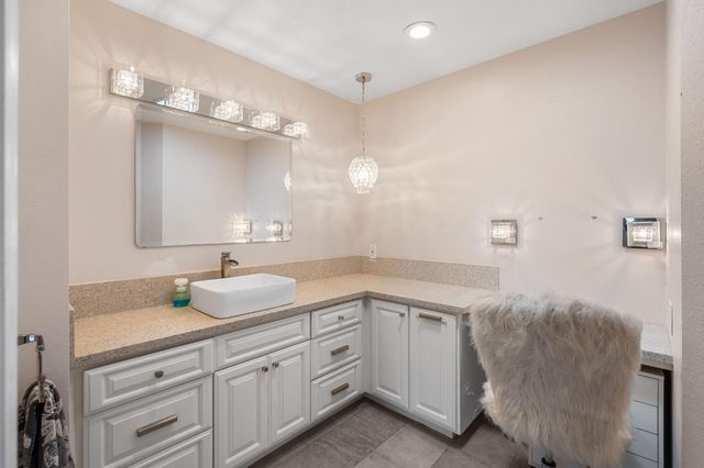 27033 E El Macero Dr, El Macero, CA 95618