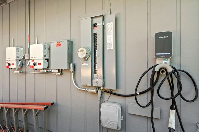 27033 E El Macero Dr, El Macero, CA 95618