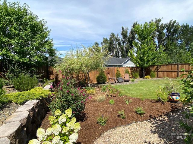 2349 S Tucson, Nampa, ID 83686