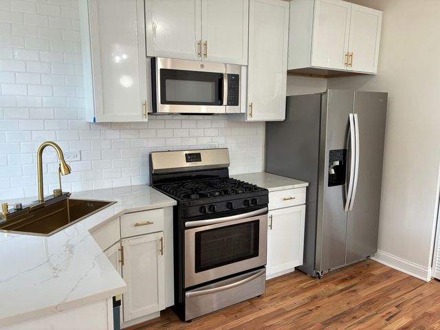 6142 S Rhodes Avenue 2, Chicago, IL 60637